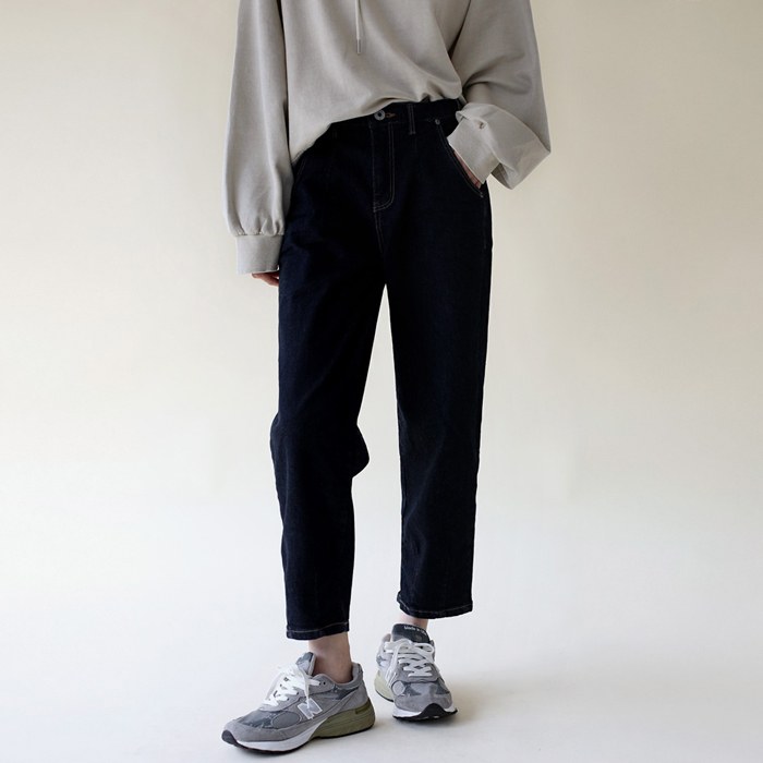 Deep blue baggy denim pants